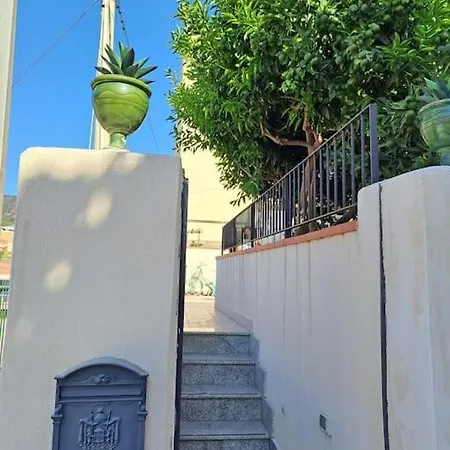 Casa Caprera * Μεσίνα